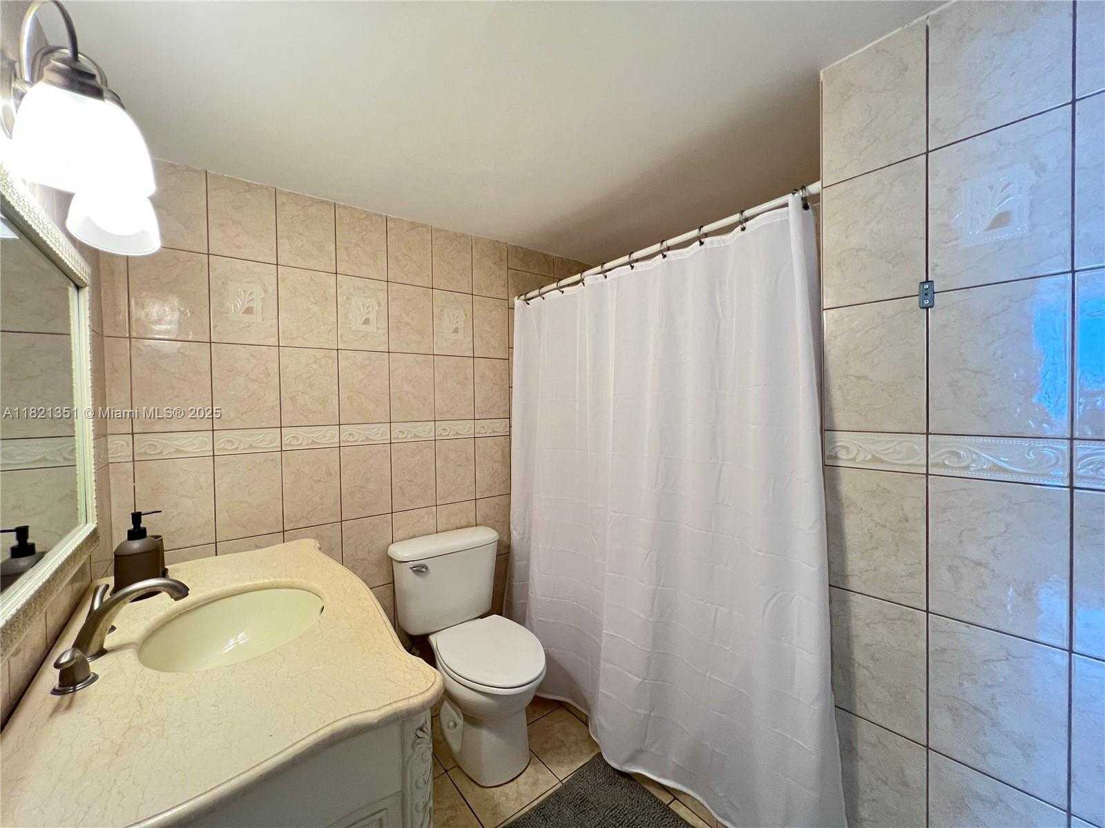 Small Image of 1000 WEST AVE #526, Miami Beach Number 15