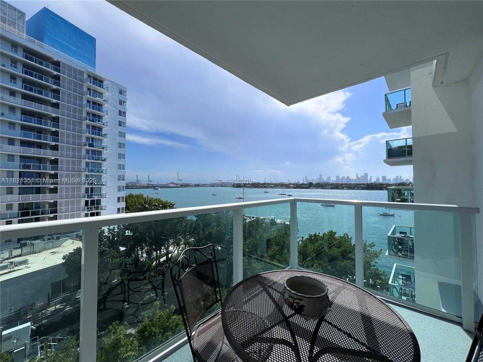 Small Image of 1000 WEST AVE #526, Miami Beach Number 16