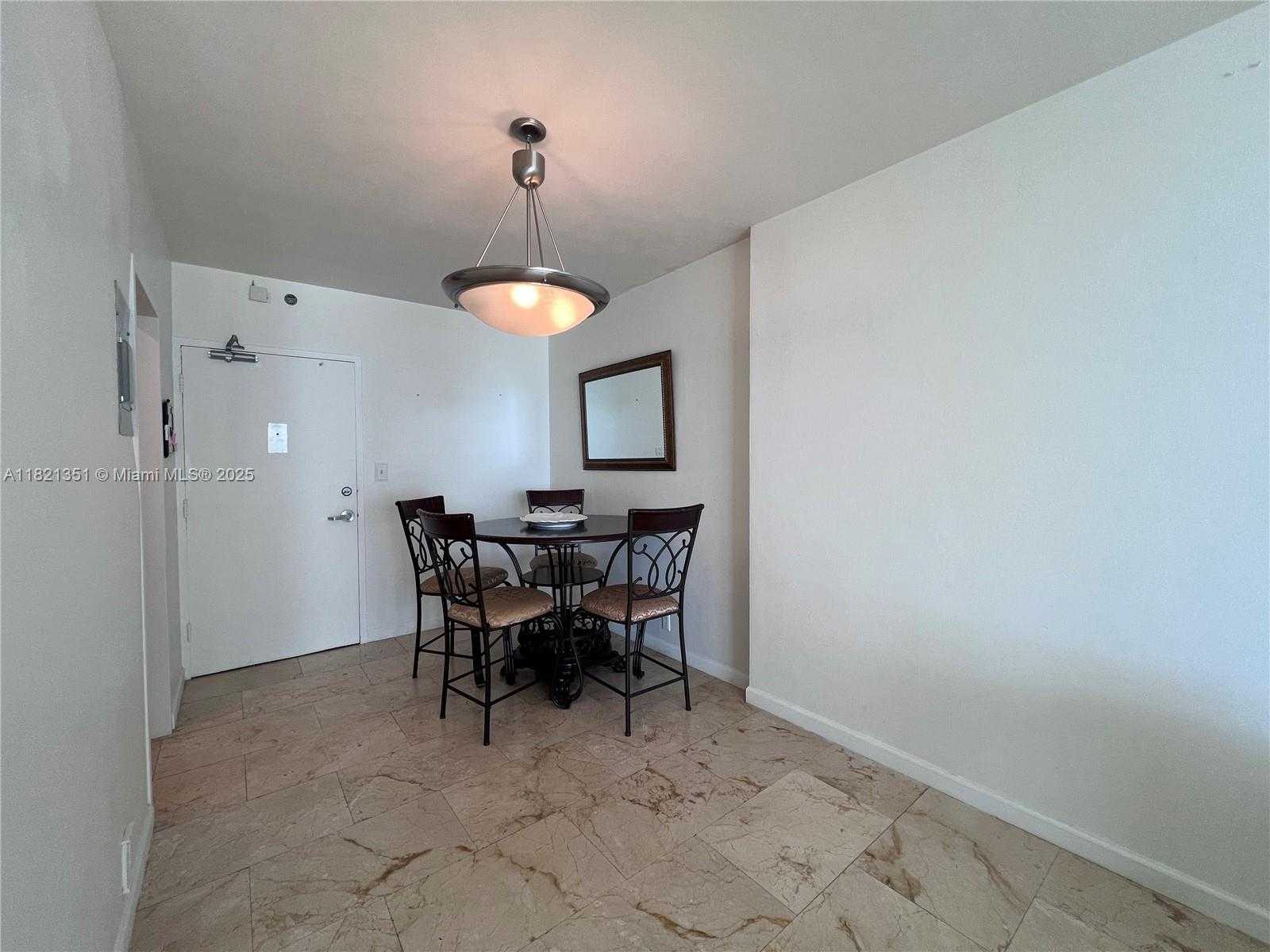 Small Image of 1000 WEST AVE #526, Miami Beach Number 8