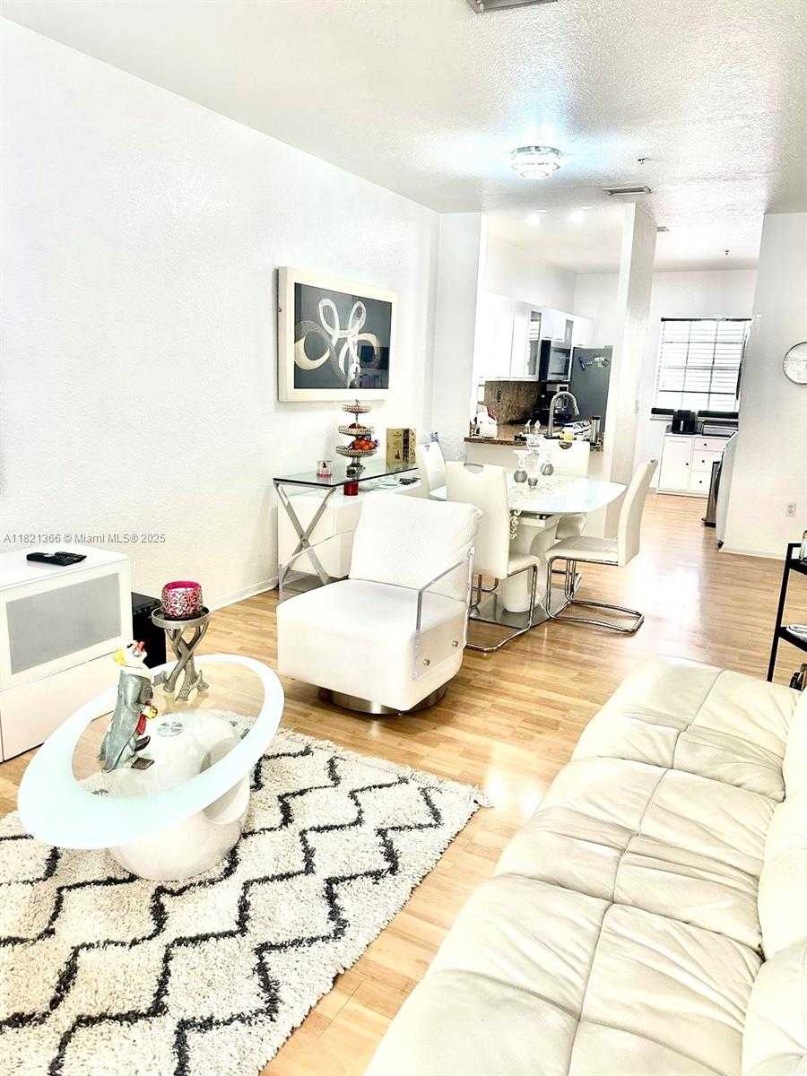 Small Image of 5610 NORTH WEST 114TH PL #202, Doral Number 9