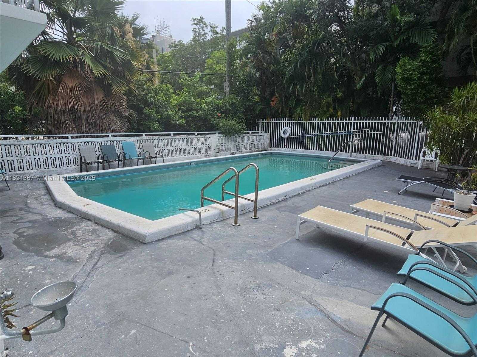 Small Image of 1340 LINCOLN RD #803, Miami Beach Number 11