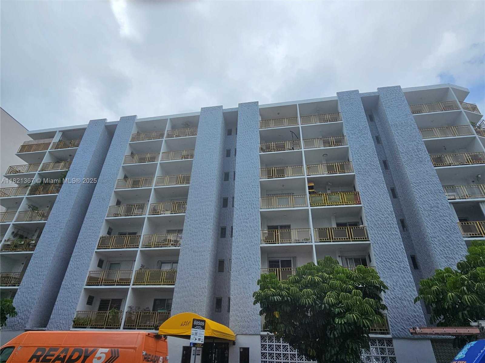 Small Image of 1340 LINCOLN RD #803, Miami Beach Number 12