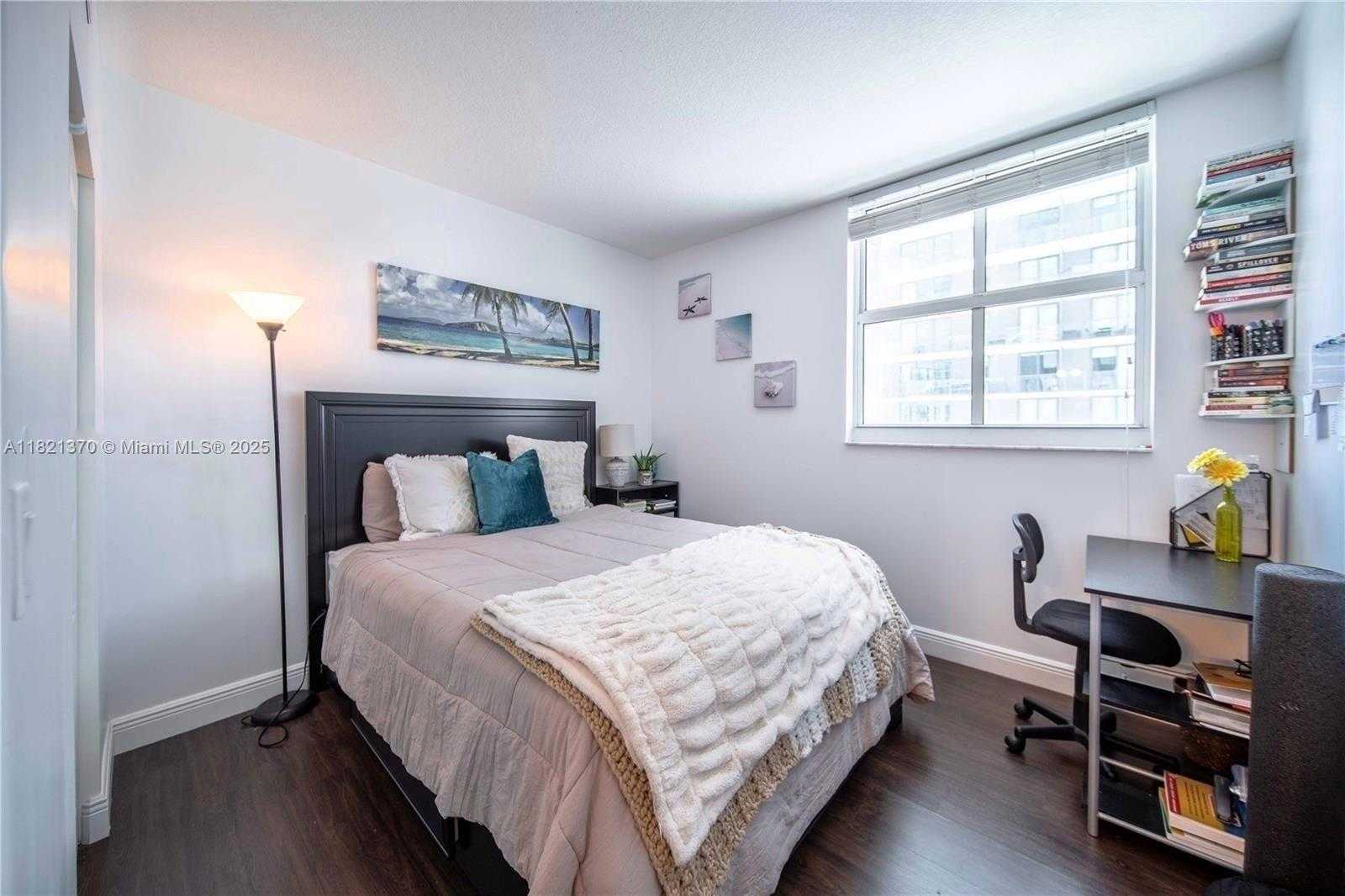 Small Image of 1250 SOUTH MIAMI AVE #2201, Miami Number 13