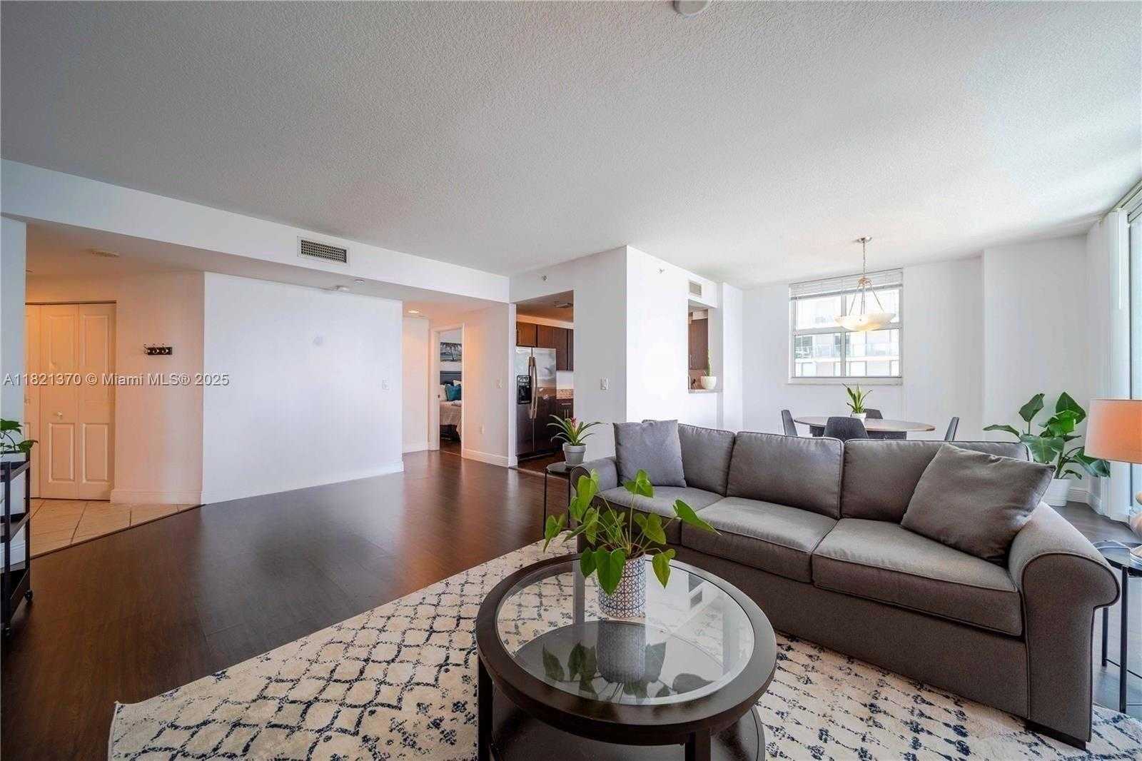 Small Image of 1250 SOUTH MIAMI AVE #2201, Miami Number 5