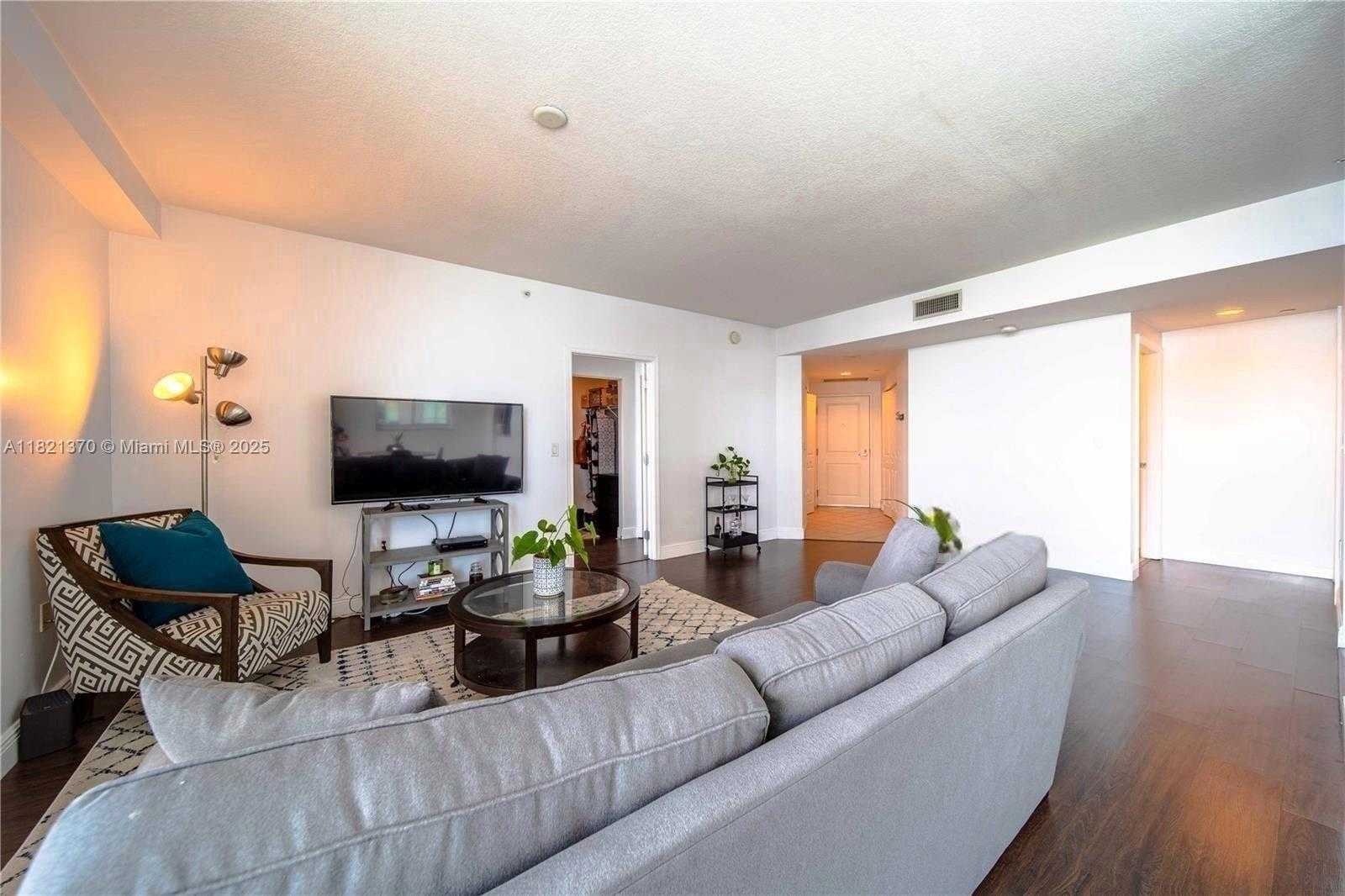 Small Image of 1250 SOUTH MIAMI AVE #2201, Miami Number 6