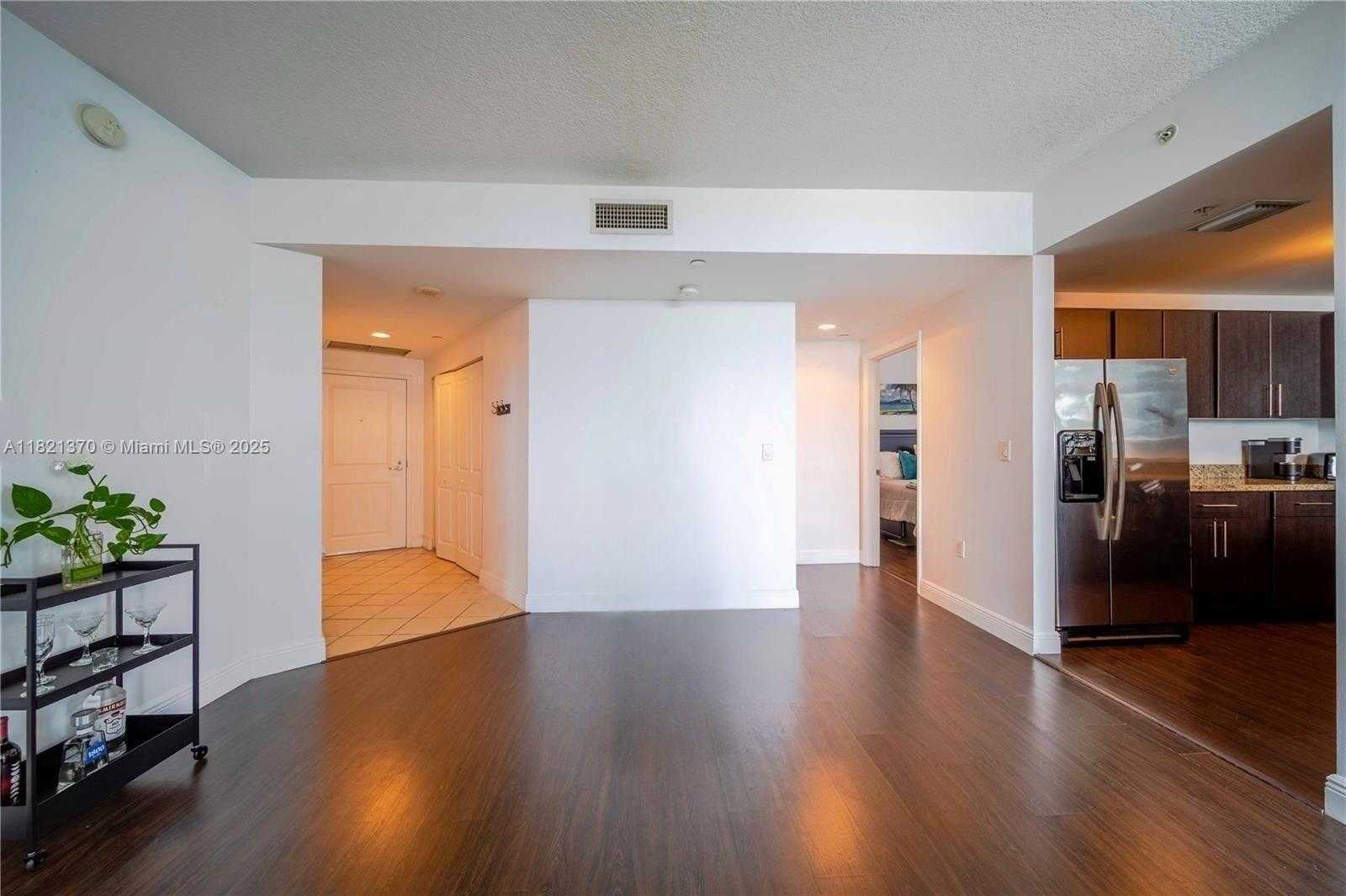 Small Image of 1250 SOUTH MIAMI AVE #2201, Miami Number 9