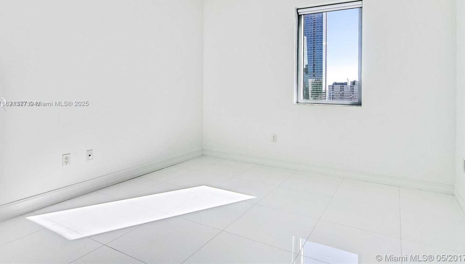 Small Image of 1060 BRICKELL AVE #2911, Miami Number 20
