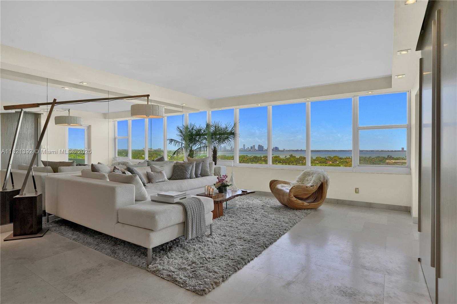 Small Image of 5600 COLLINS AVE #16S, Miami Beach Number 12