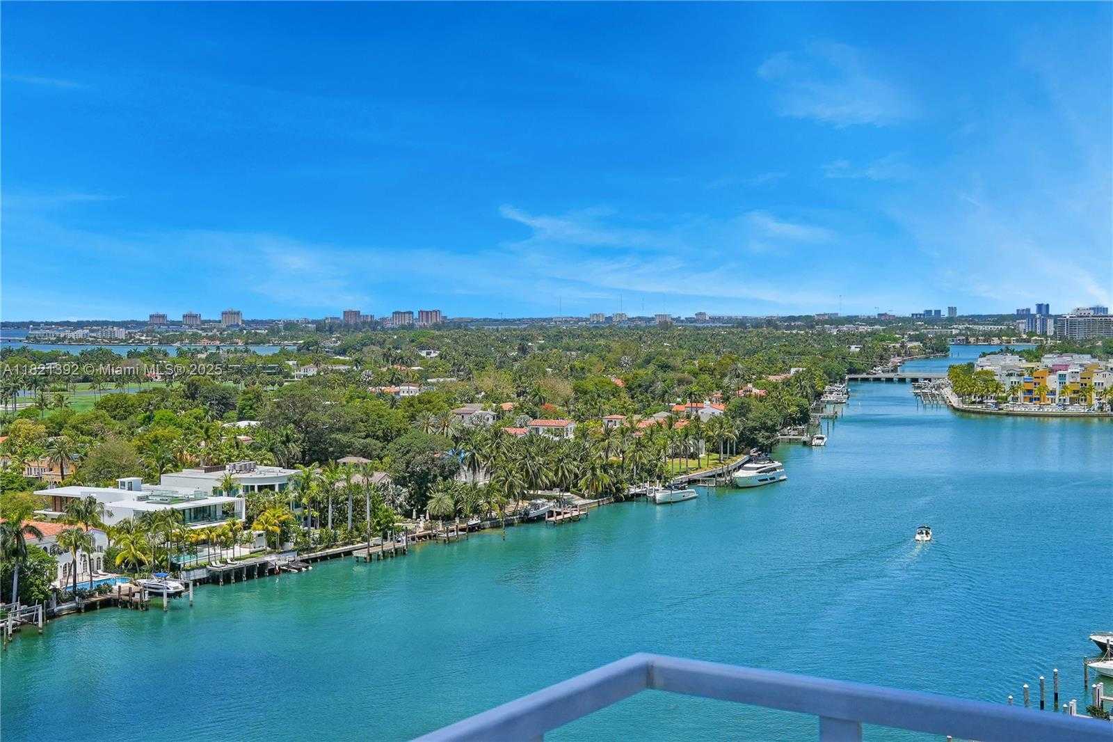 Small Image of 5600 COLLINS AVE #16S, Miami Beach Number 19