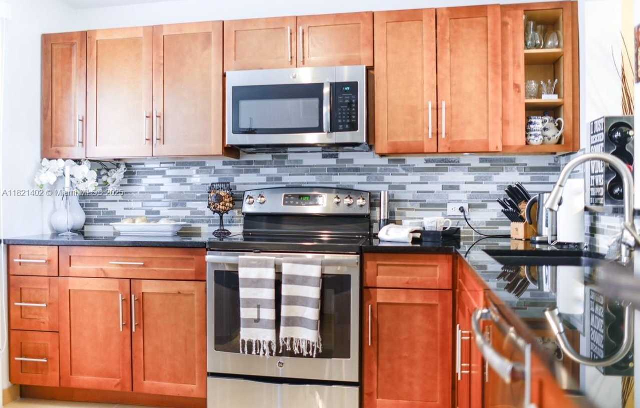 Small Image of 445 NORTH EAST 195TH ST #430, Miami Number 2