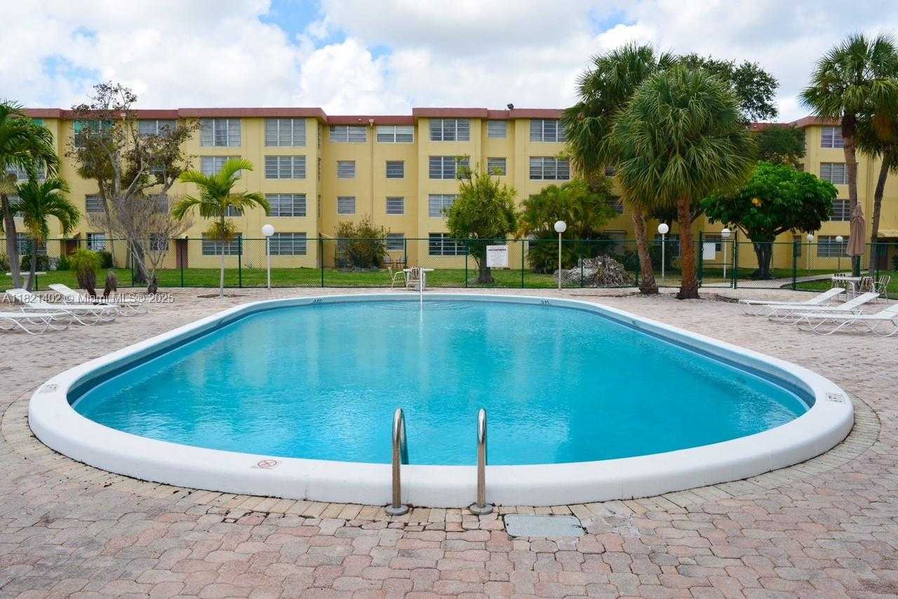 Small Image of 445 NORTH EAST 195TH ST #430, Miami Number 23