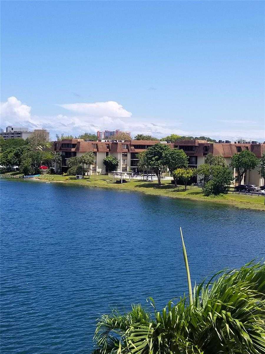 Small Image of 445 NORTH EAST 195TH ST #430, Miami Number 27