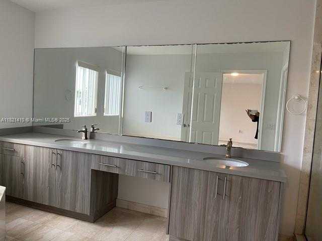 Small Image of 20931 NORTH EAST 30TH CT, Aventura Number 2