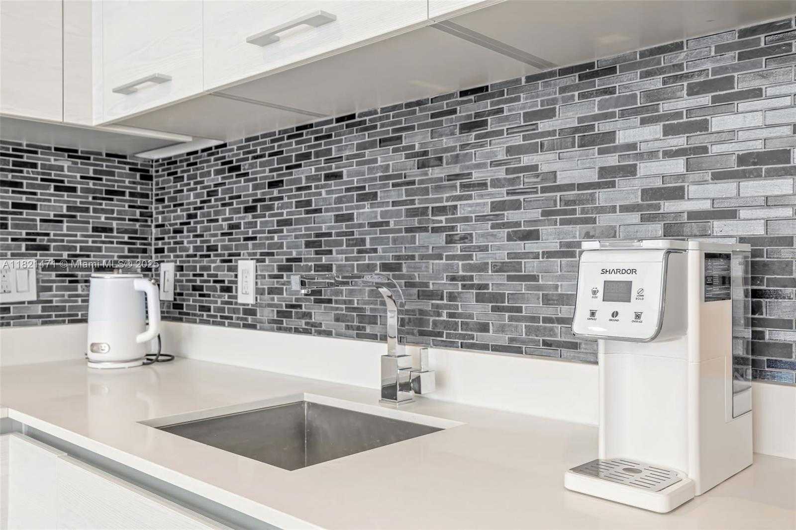 Small Image of 1300 SOUTH MIAMI AVE #4407, Miami Number 10