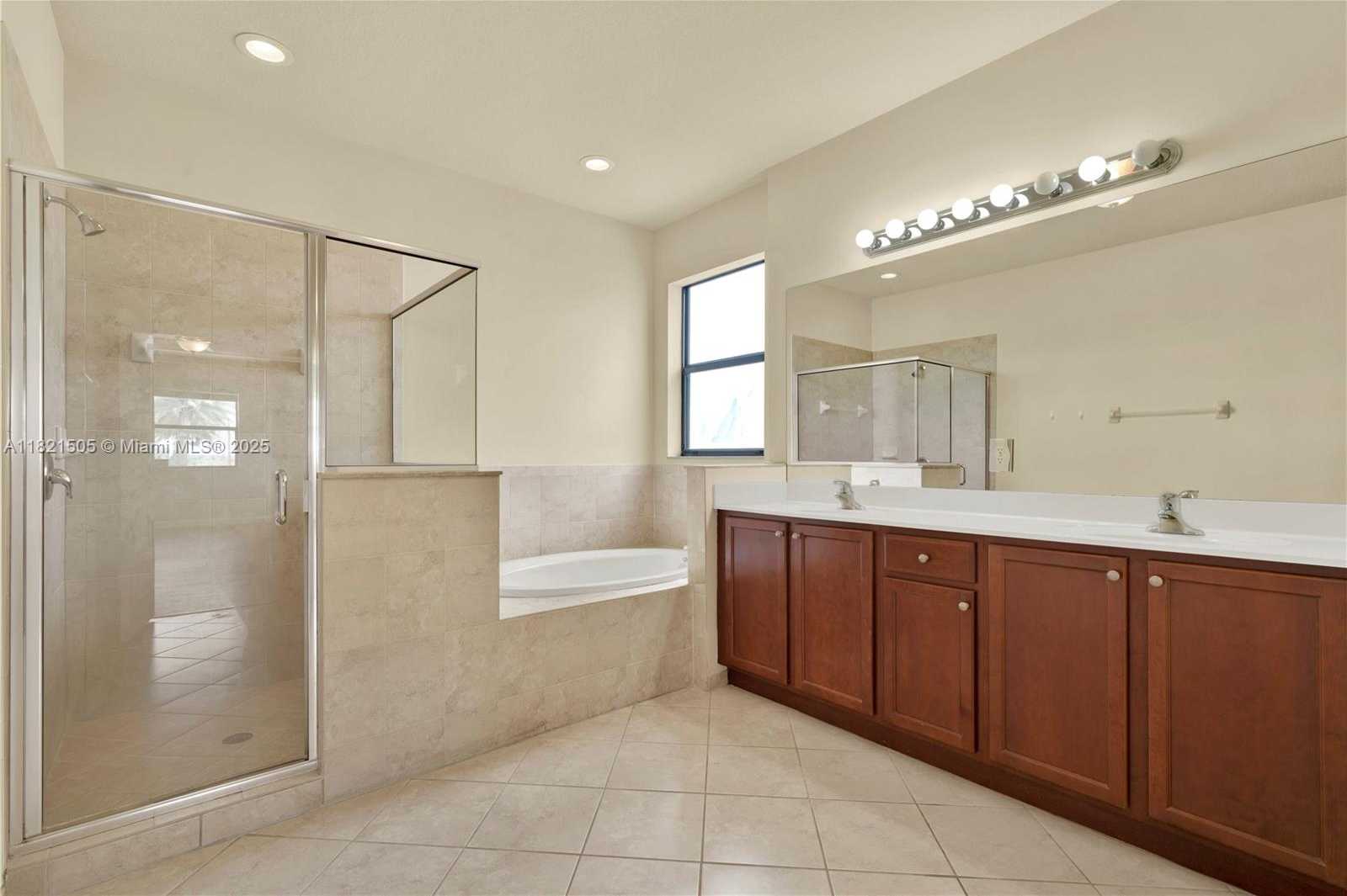 Small Image of 11923 SOUTH WEST 155TH CT, Miami Number 11
