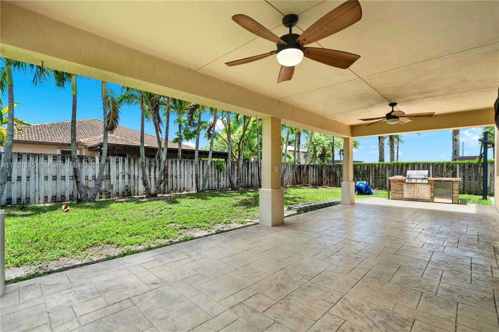 Small Image of 11923 SOUTH WEST 155TH CT, Miami Number 18