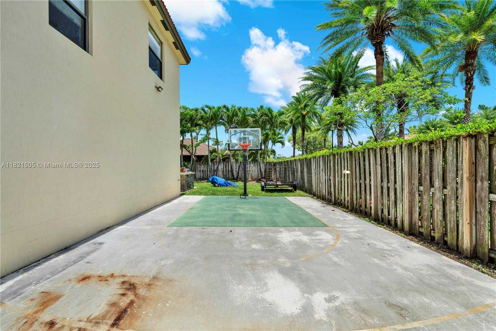 Small Image of 11923 SOUTH WEST 155TH CT, Miami Number 20