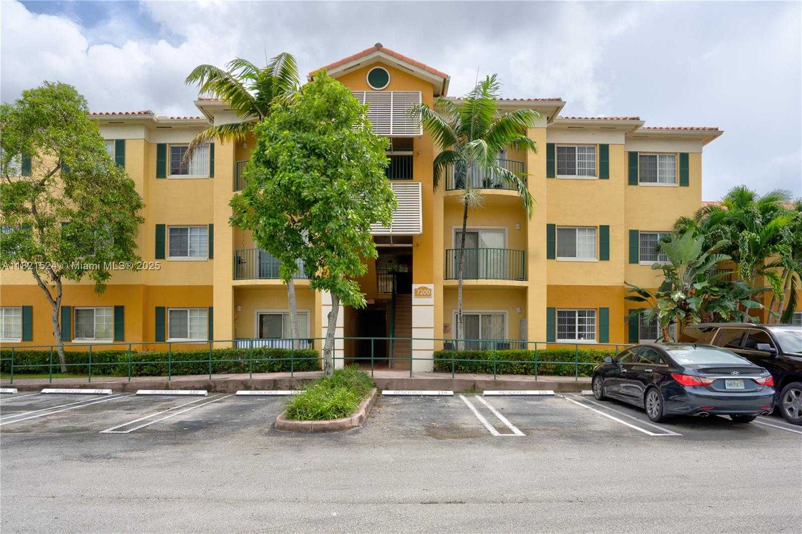 Small Image of 7200 NORTH WEST 114TH AVE #105, Doral Number 18