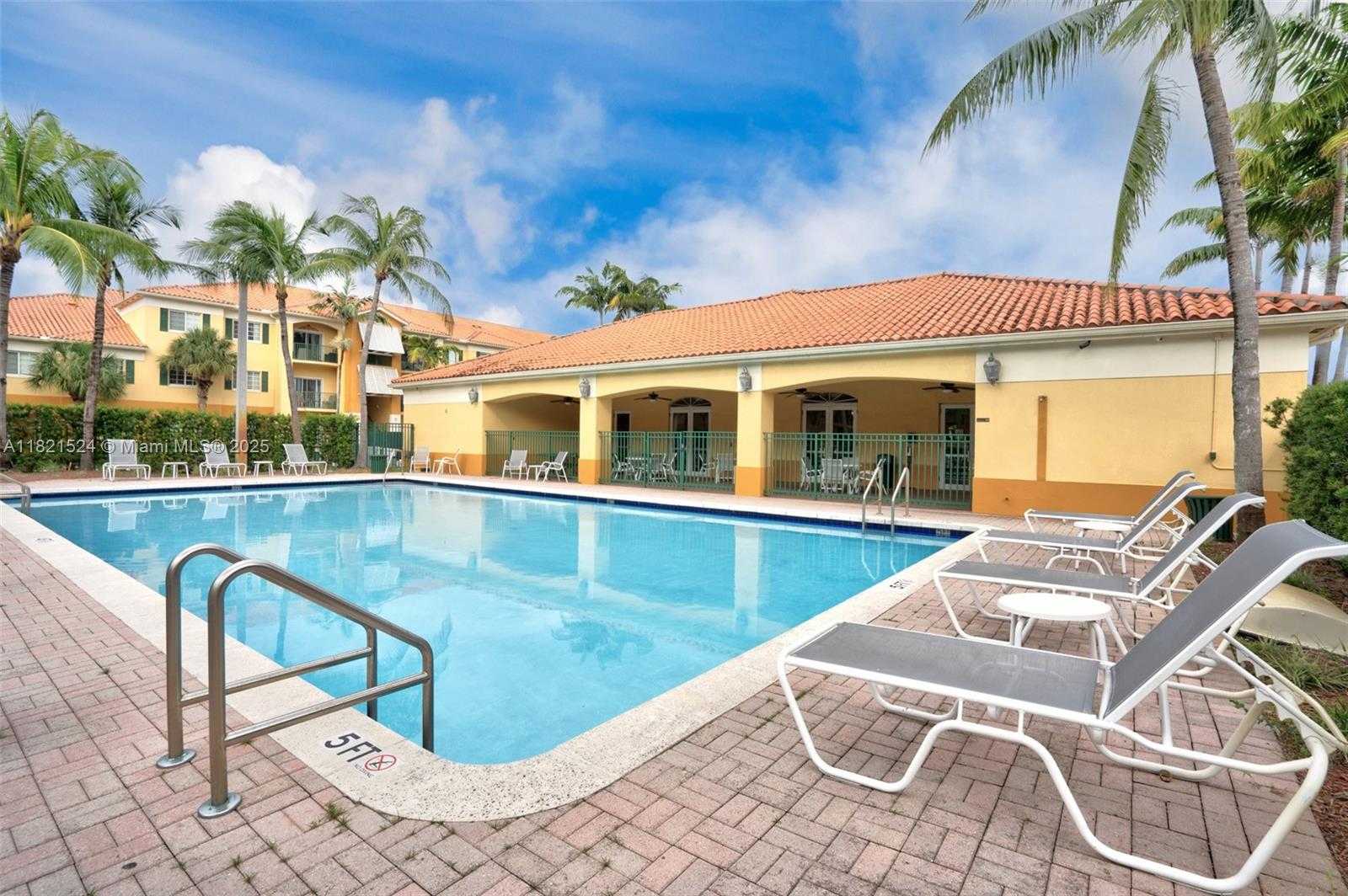 Small Image of 7200 NORTH WEST 114TH AVE #105, Doral Number 34
