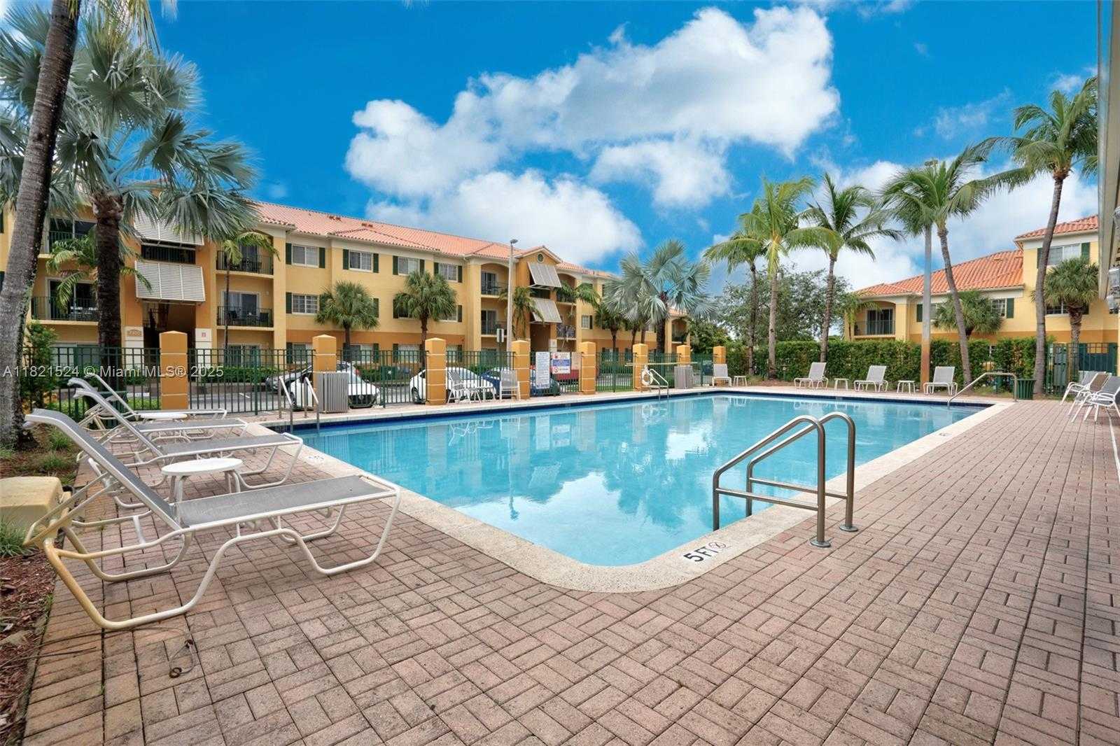 Small Image of 7200 NORTH WEST 114TH AVE #105, Doral Number 35
