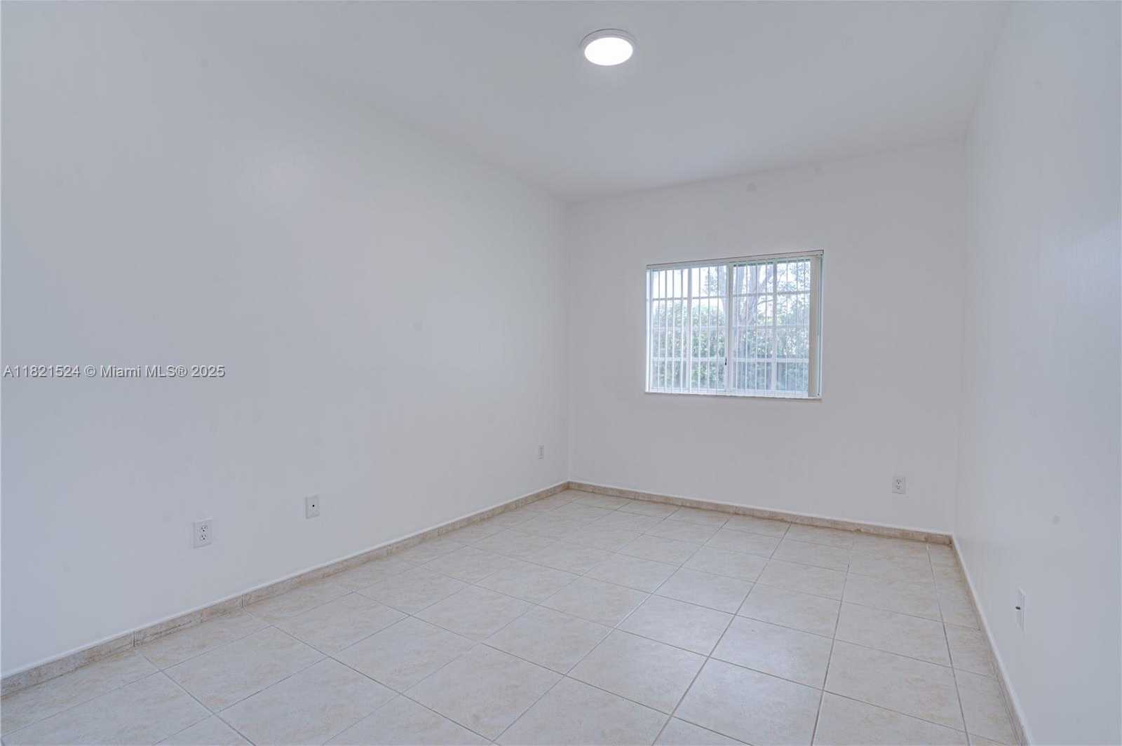 Small Image of 7200 NORTH WEST 114TH AVE #105, Doral Number 9