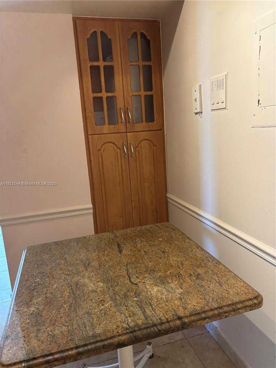 Small Image of 1833 SOUTH OCEAN DR #1203, Hallandale Beach Number 5