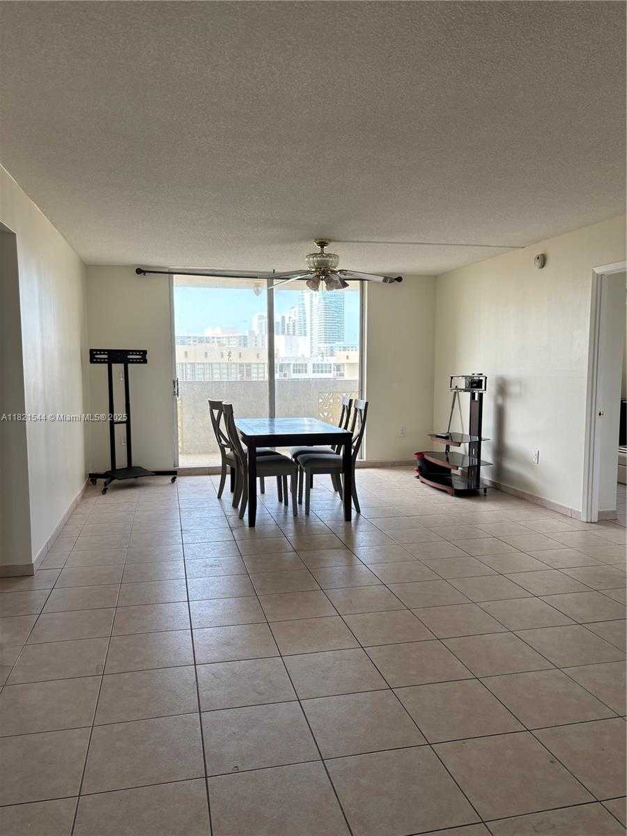 Small Image of 1833 SOUTH OCEAN DR #1203, Hallandale Beach Number 7