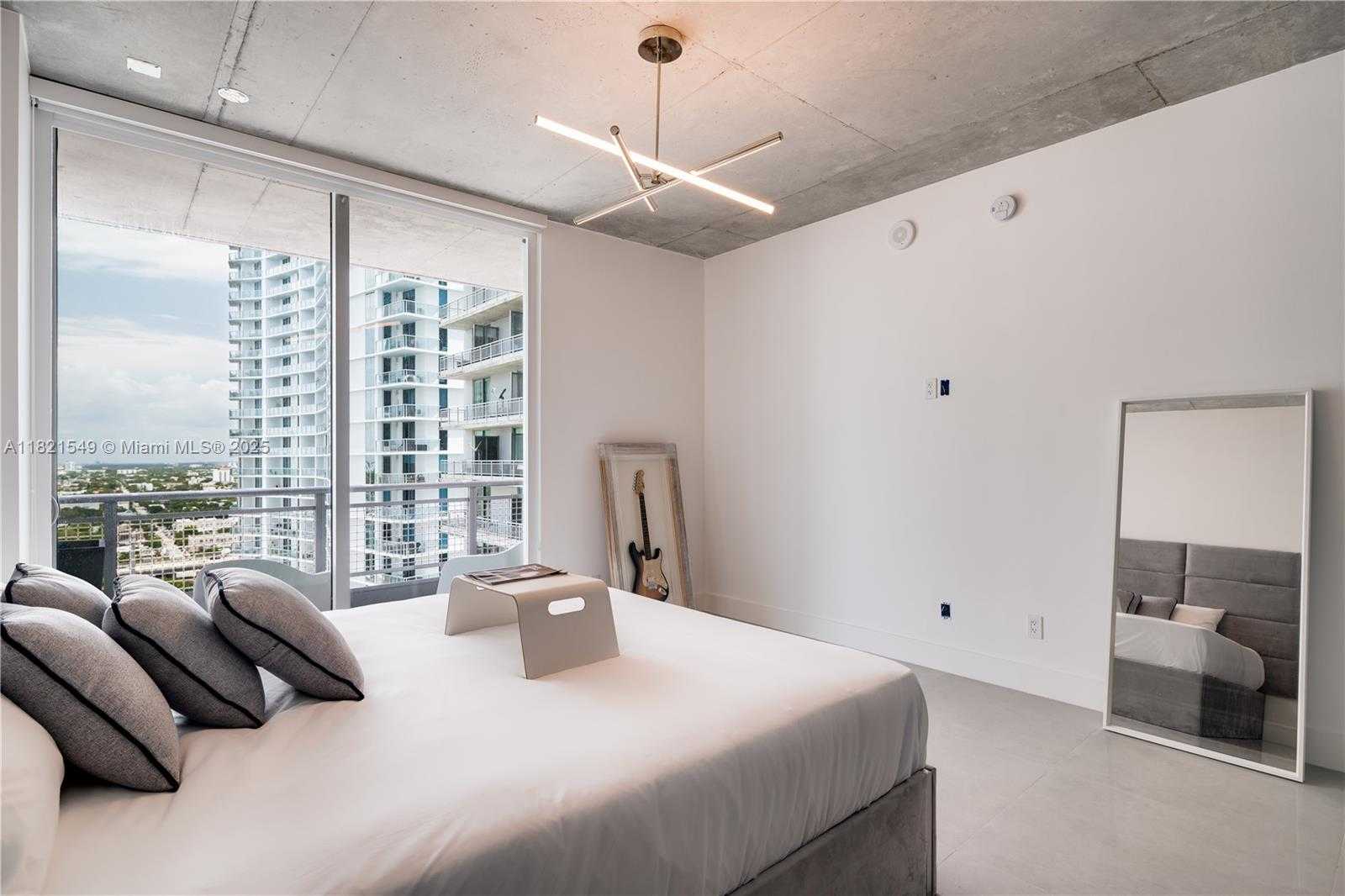 Small Image of 690 SOUTH WEST 1ST CT #2312, Miami Number 13