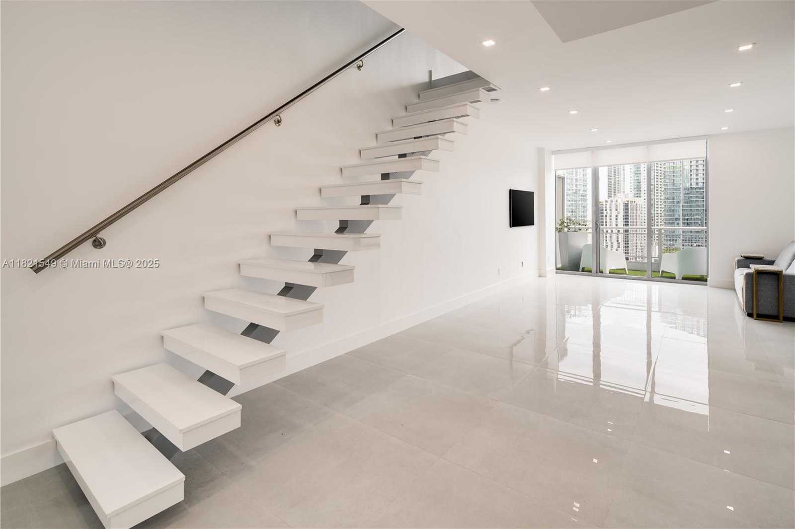 Small Image of 690 SOUTH WEST 1ST CT #2312, Miami Number 2