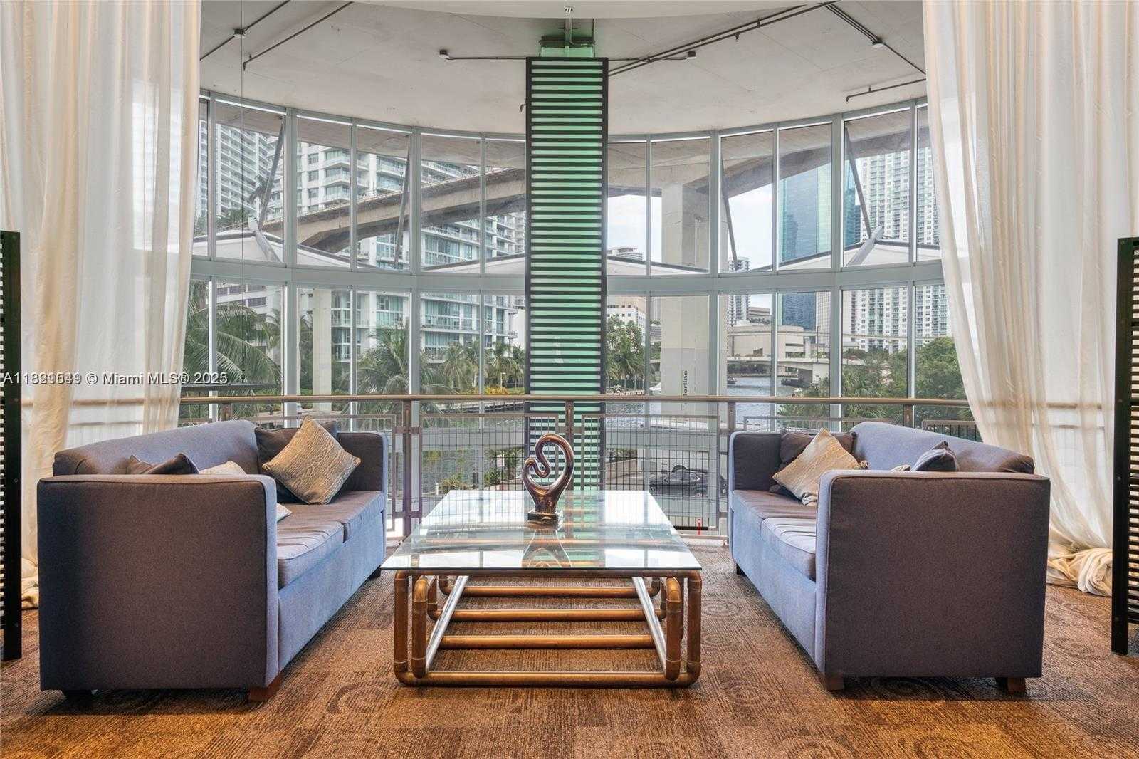 Small Image of 690 SOUTH WEST 1ST CT #2312, Miami Number 26