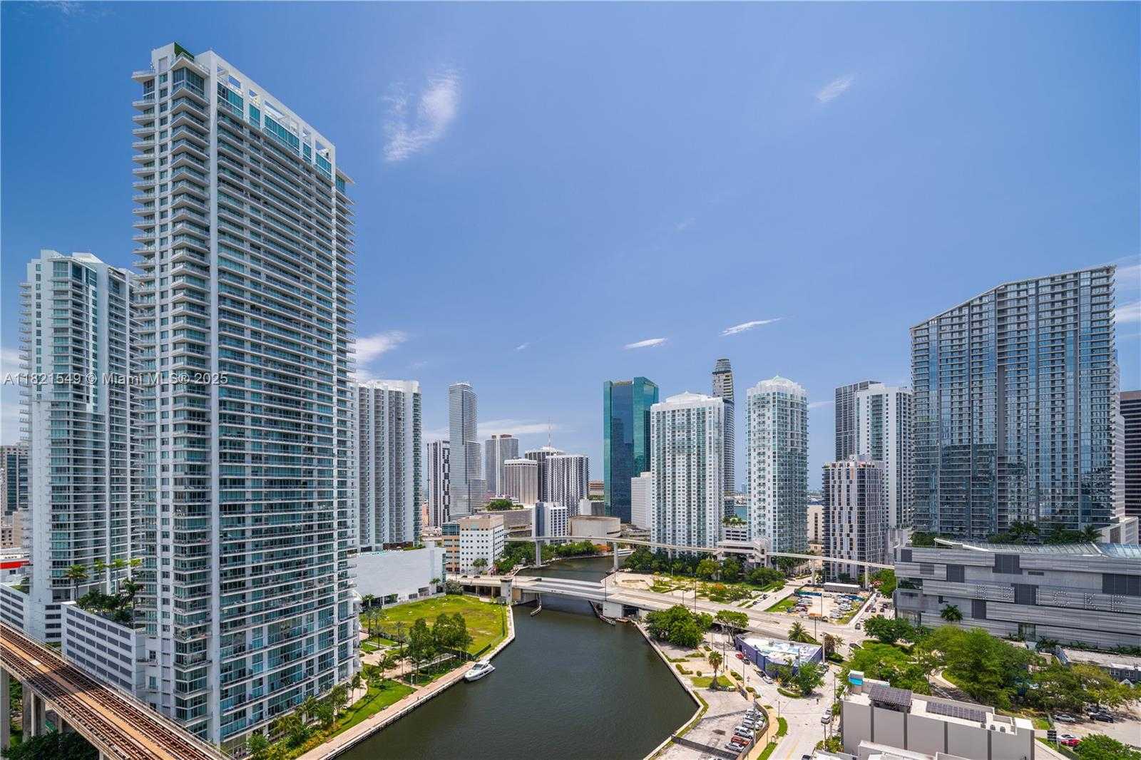 Small Image of 690 SOUTH WEST 1ST CT #2312, Miami Number 7