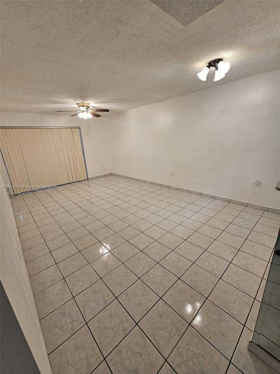 Small Image of 1555 WEST 44TH PL #221B, Hialeah Number 7