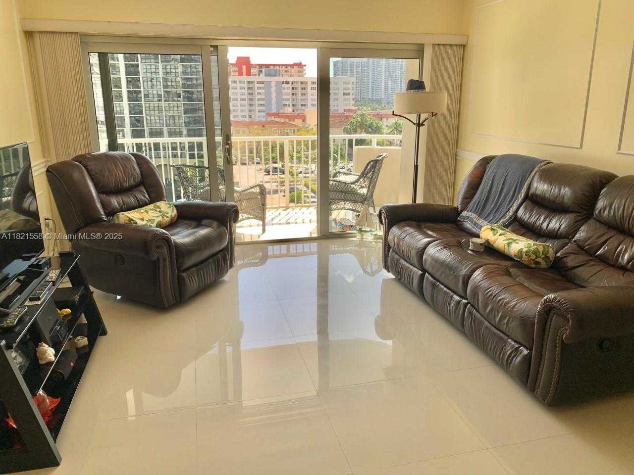Small Image of 1985 SOUTH OCEAN DR #5C, Hallandale Beach Number 5