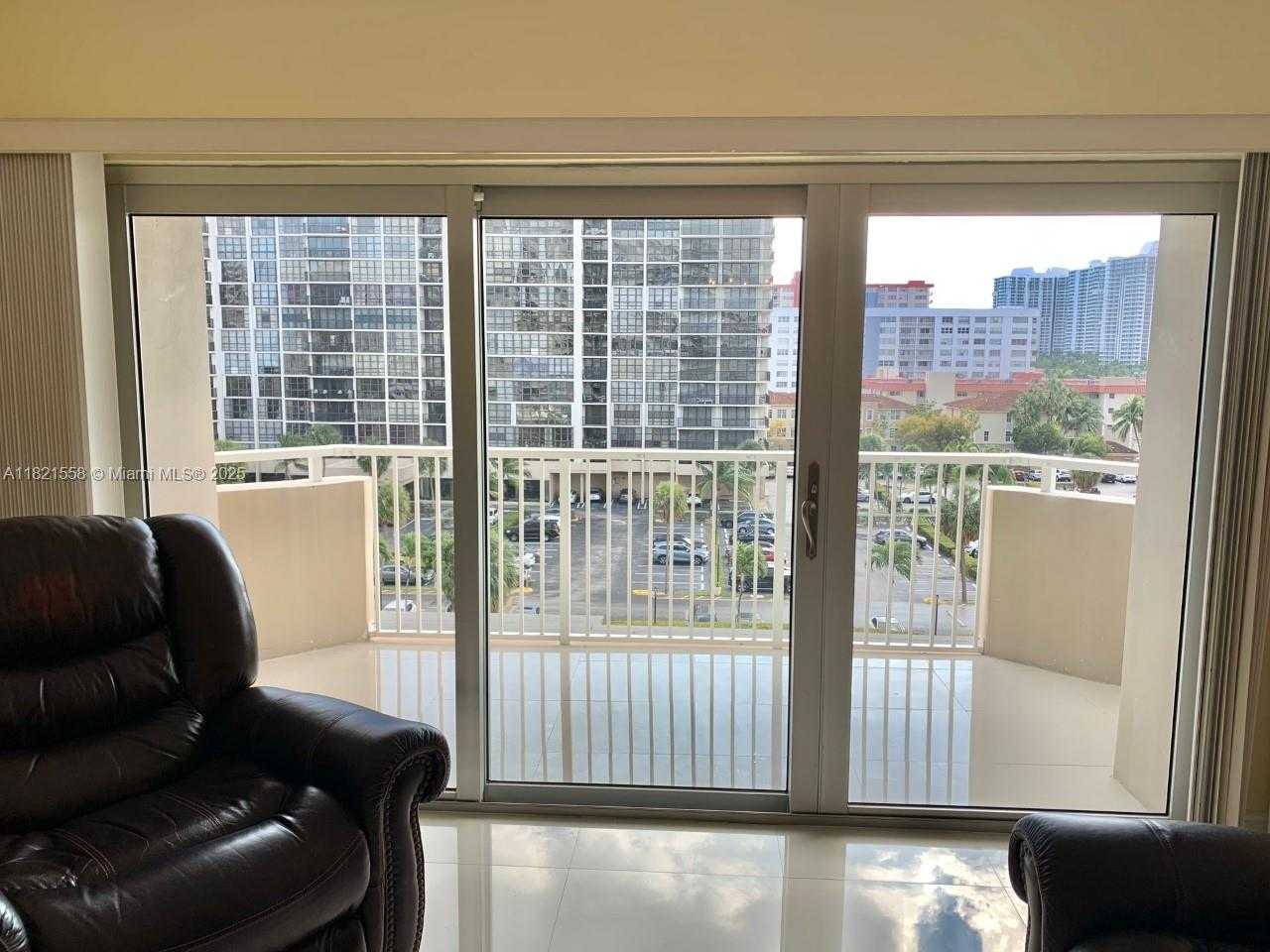 Small Image of 1985 SOUTH OCEAN DR #5C, Hallandale Beach Number 9