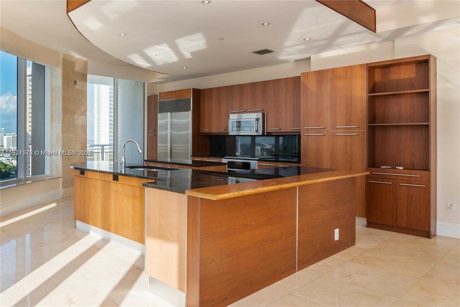 Small Image of 901 BRICKELL KEY BLVD #3004, Miami Number 2