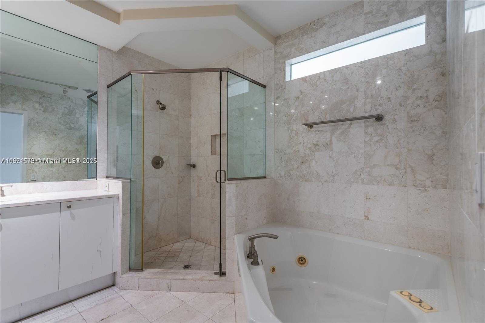 Small Image of 901 BRICKELL KEY BLVD #3004, Miami Number 5