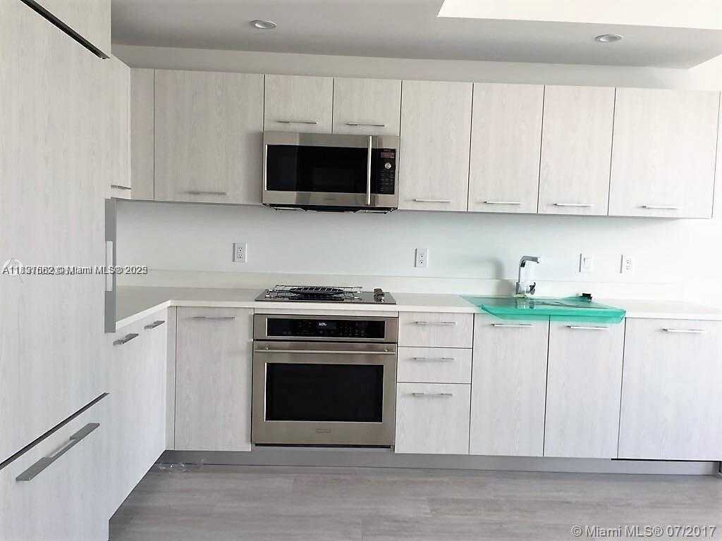 Small Image of 55 SOUTH WEST 9TH ST #3007, Miami Number 10