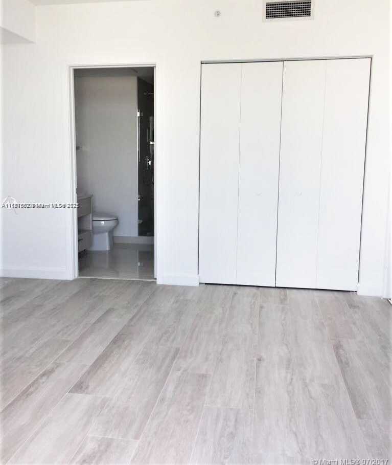 Small Image of 55 SOUTH WEST 9TH ST #3007, Miami Number 22