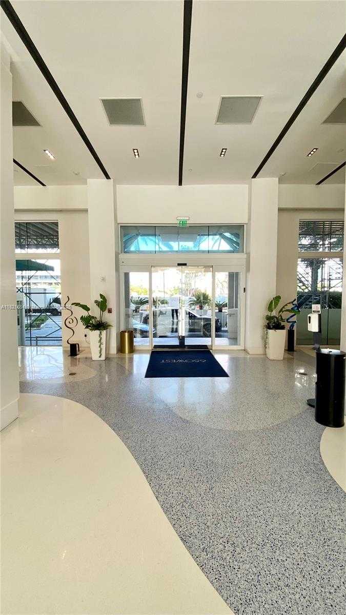 Small Image of 650 WEST AVE #2012, Miami Beach Number 20