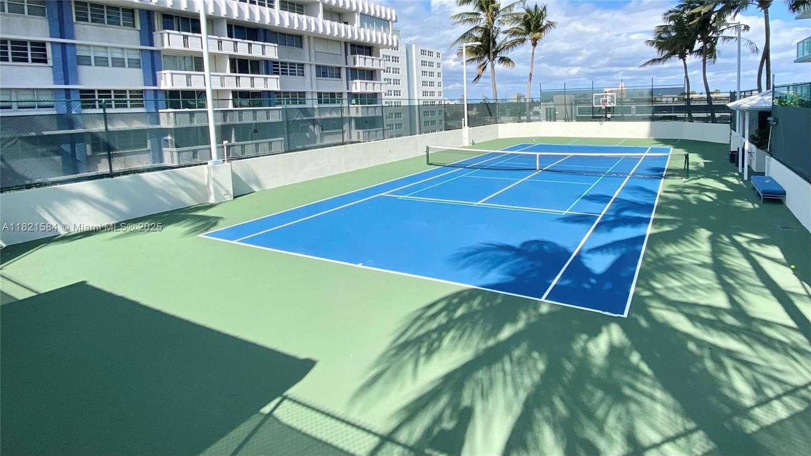 Small Image of 650 WEST AVE #2012, Miami Beach Number 27