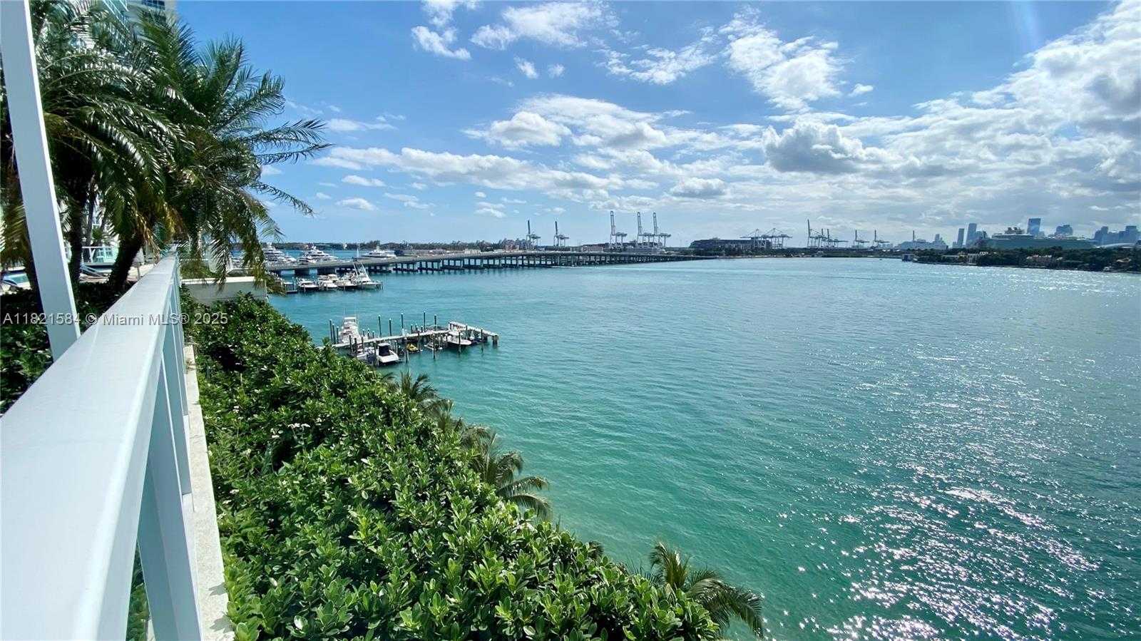 Small Image of 650 WEST AVE #2012, Miami Beach Number 29