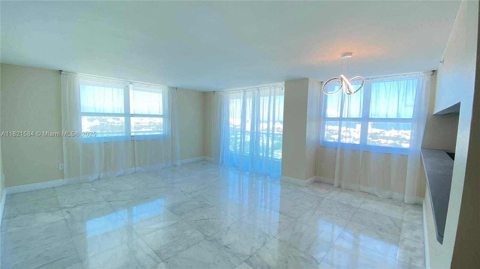 Small Image of 650 WEST AVE #2012, Miami Beach Number 7