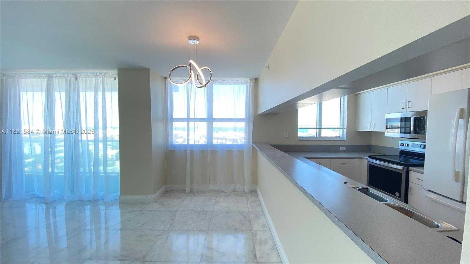 Small Image of 650 WEST AVE #2012, Miami Beach Number 8