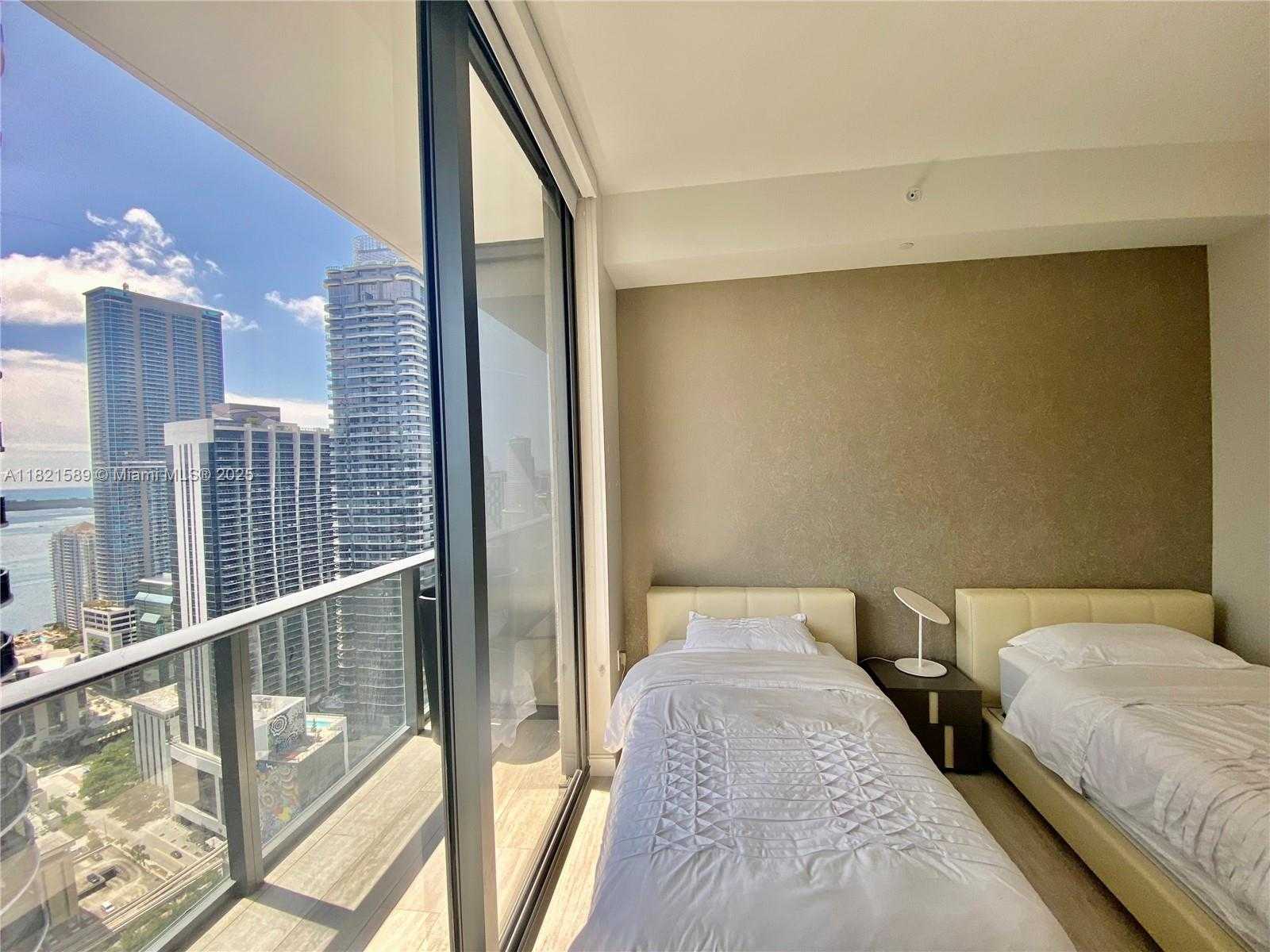 Small Image of 55 SOUTH WEST 9TH ST #4201, Miami Number 18