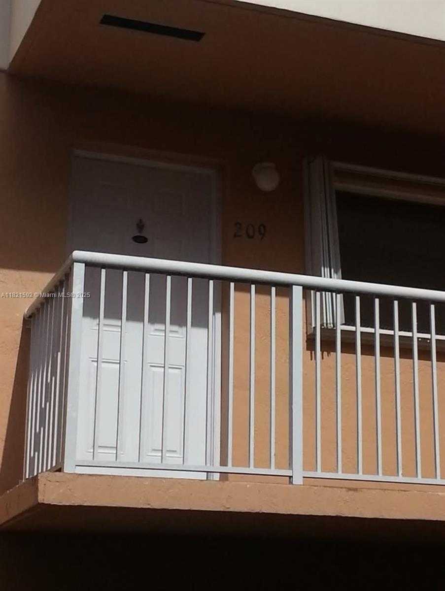 Small Image of 14901 SOUTH WEST 80TH ST #209, Miami Number 3