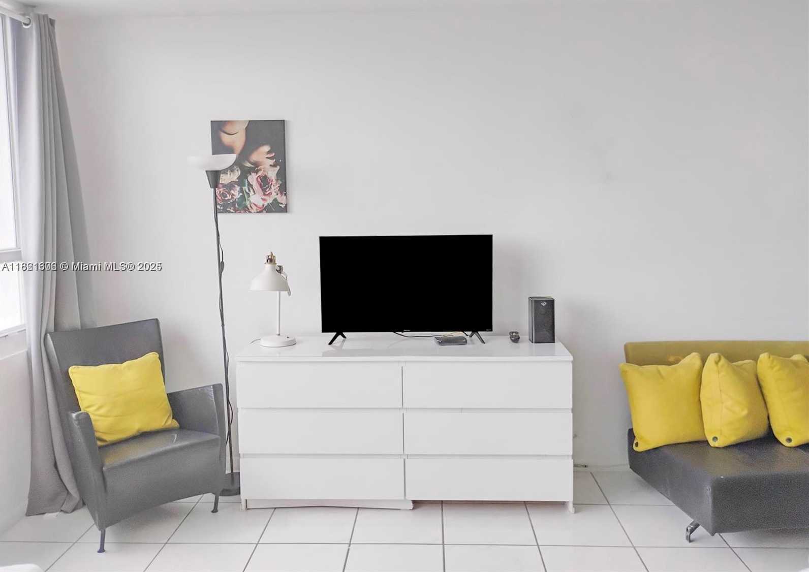 Small Image of 5445 COLLINS AVENUE #805, Miami Beach Number 11