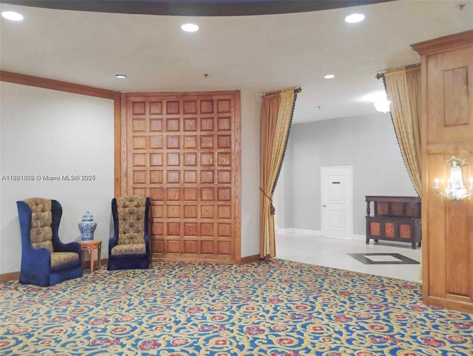 Small Image of 5445 COLLINS AVENUE #805, Miami Beach Number 18