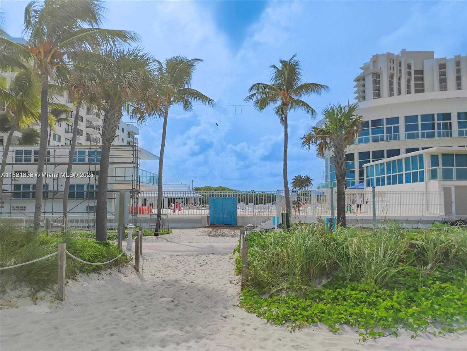 Small Image of 5445 COLLINS AVENUE #805, Miami Beach Number 30