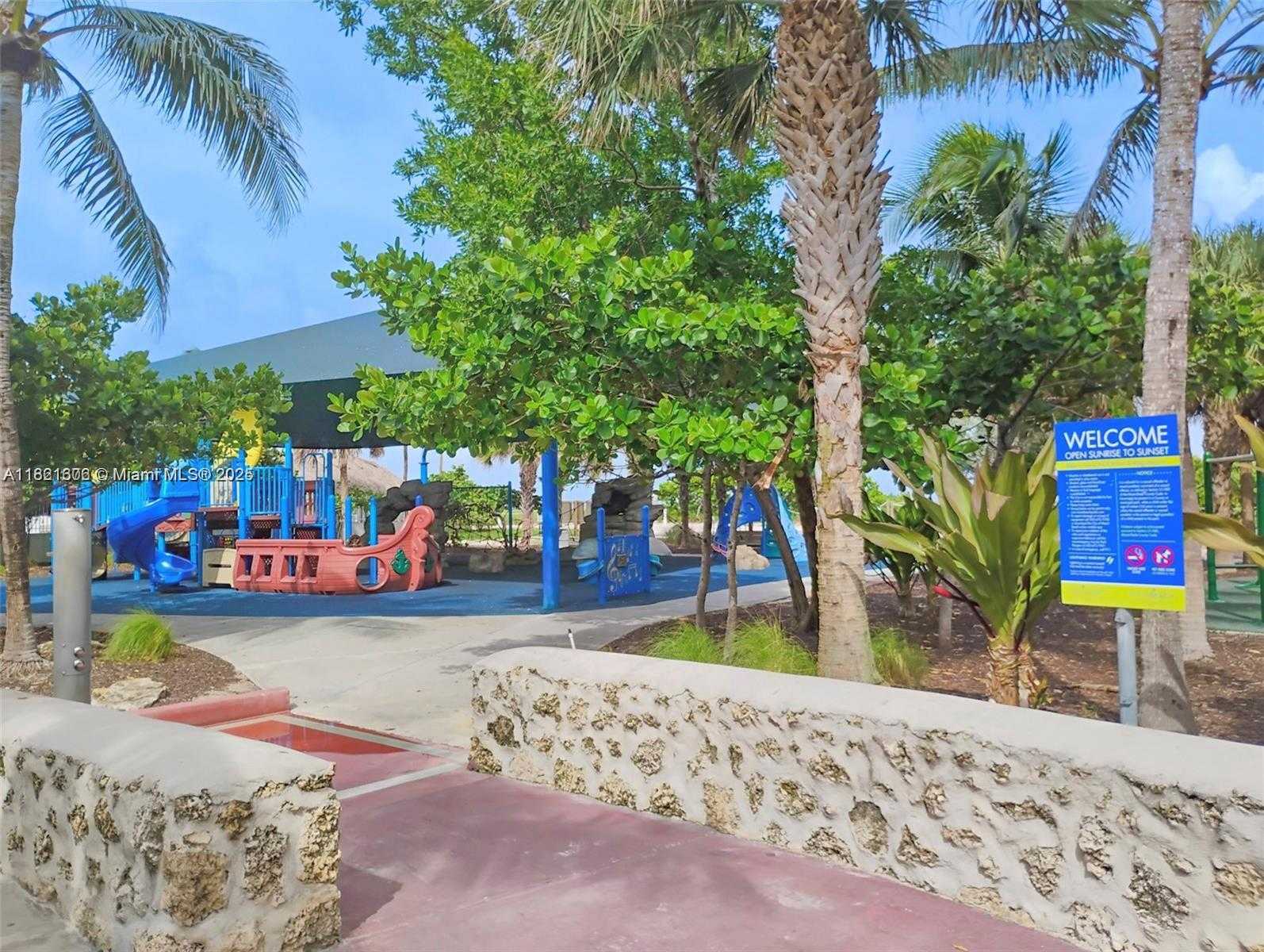 Small Image of 5445 COLLINS AVENUE #805, Miami Beach Number 41