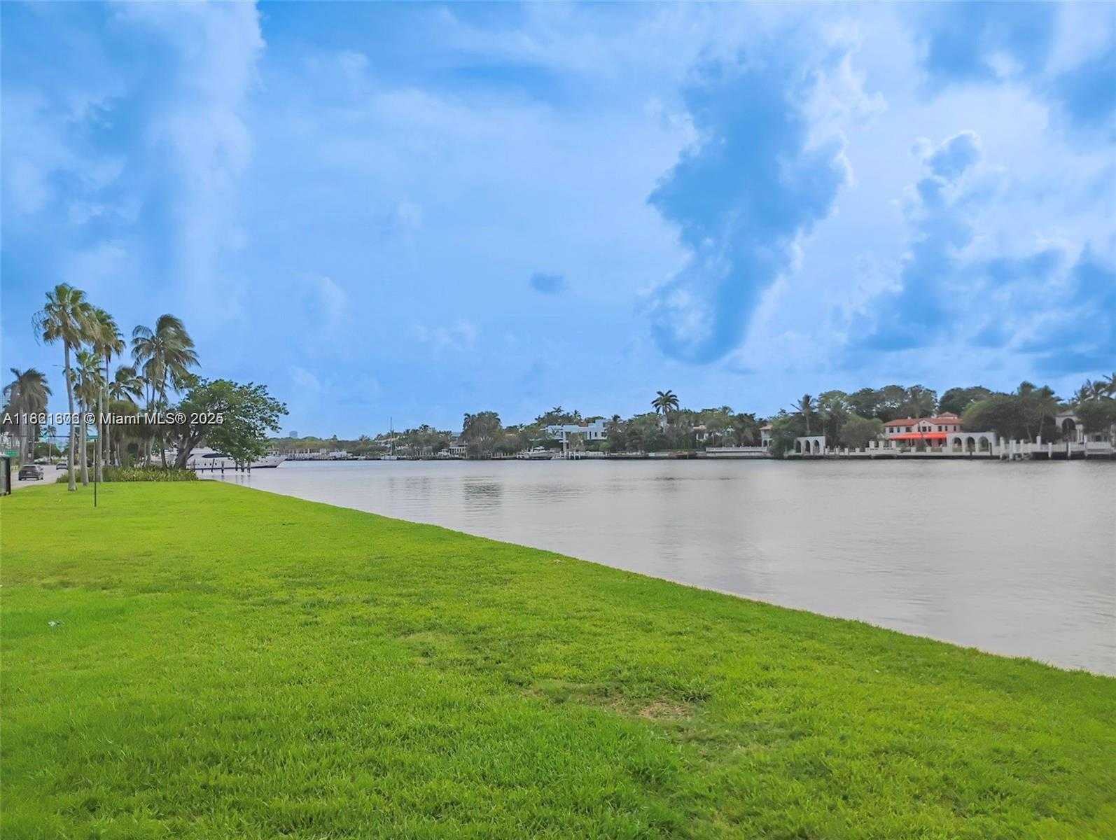Small Image of 5445 COLLINS AVENUE #805, Miami Beach Number 44